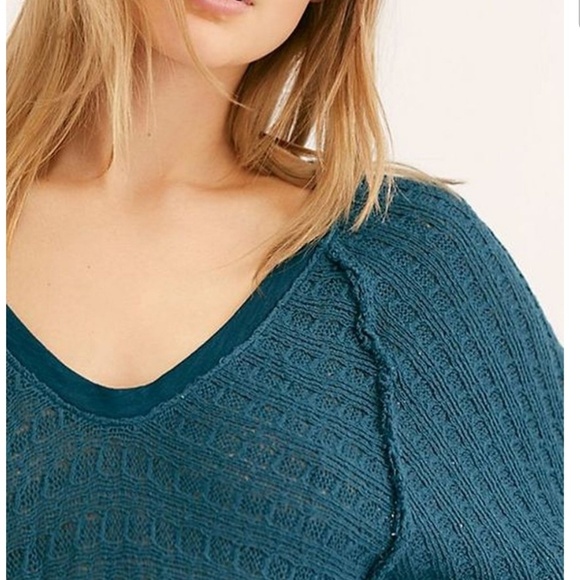 New Free People Thien's Hacci Top - Picture 2 of 8